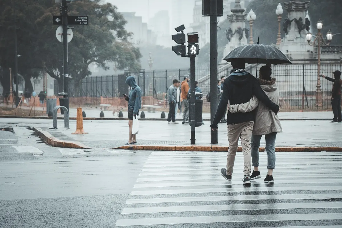 Walking Workout Routes Around Yorkdale: 20-Minute, 40-Minute, and Rainy-Day Options
